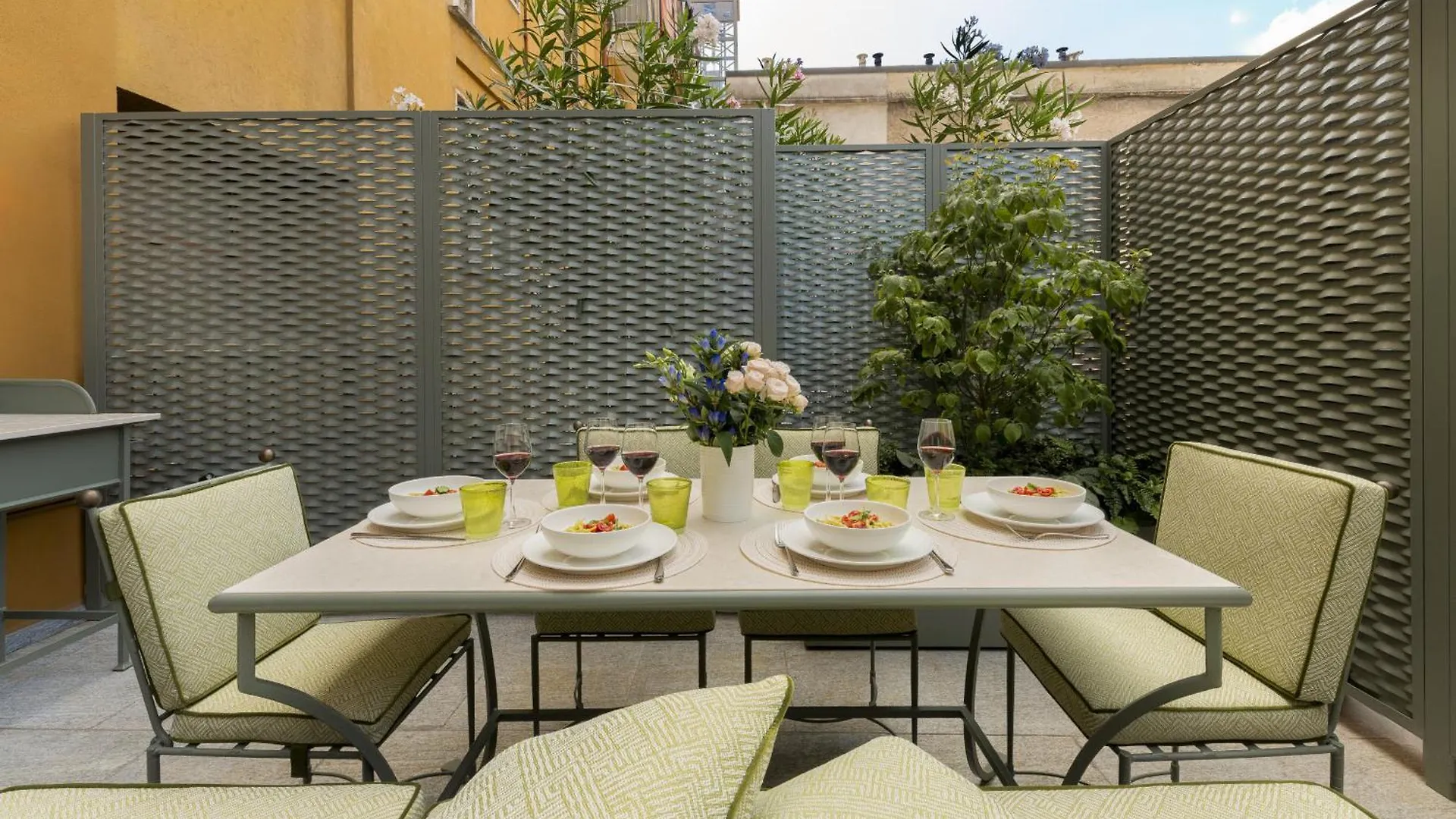 La Zafferana Milano With Terrace Apartment Italy