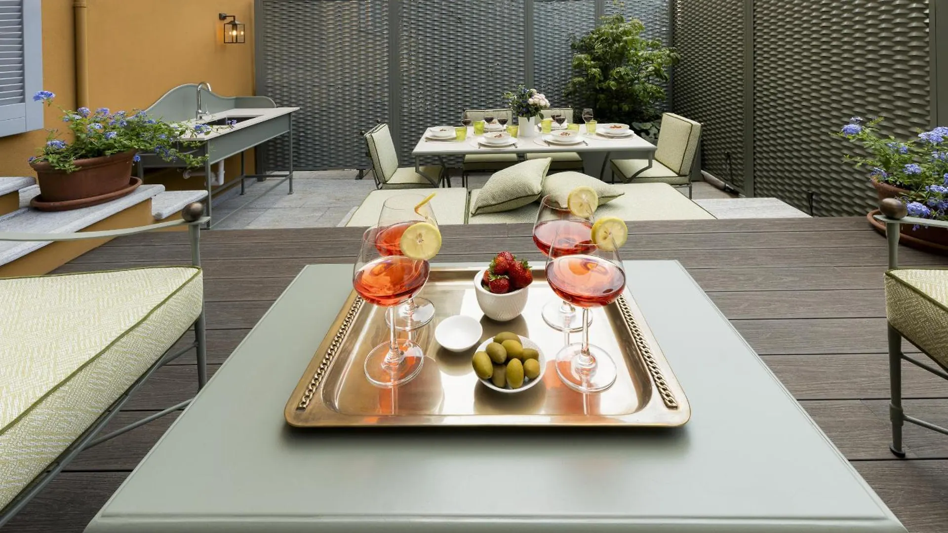 La Zafferana Milano With Terrace Apartment