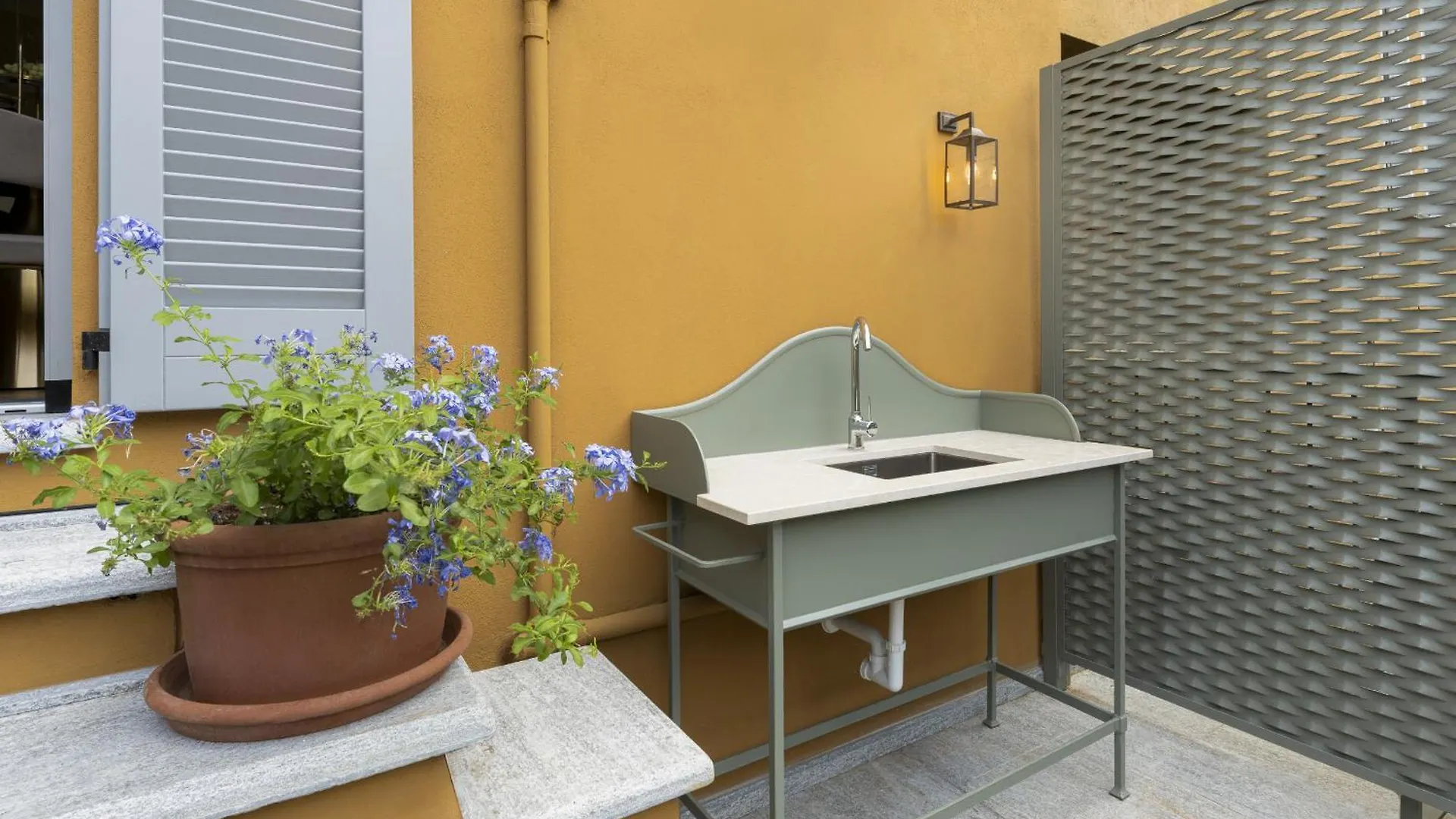 La Zafferana Milano With Terrace Apartment 0*, Milan Italy